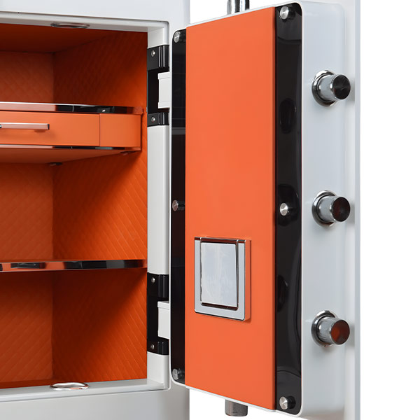 Chốt cửa Liberty LB79PRO Special Edition - Trắng