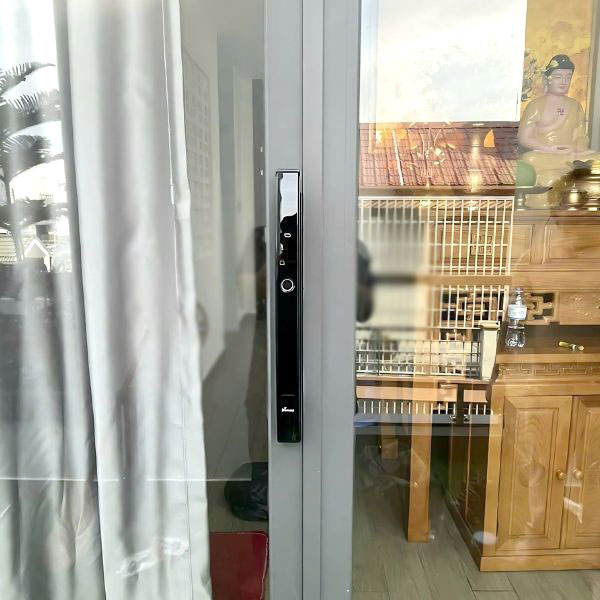 hình ảnh thực tế Demax SL802 BL Remote - 1