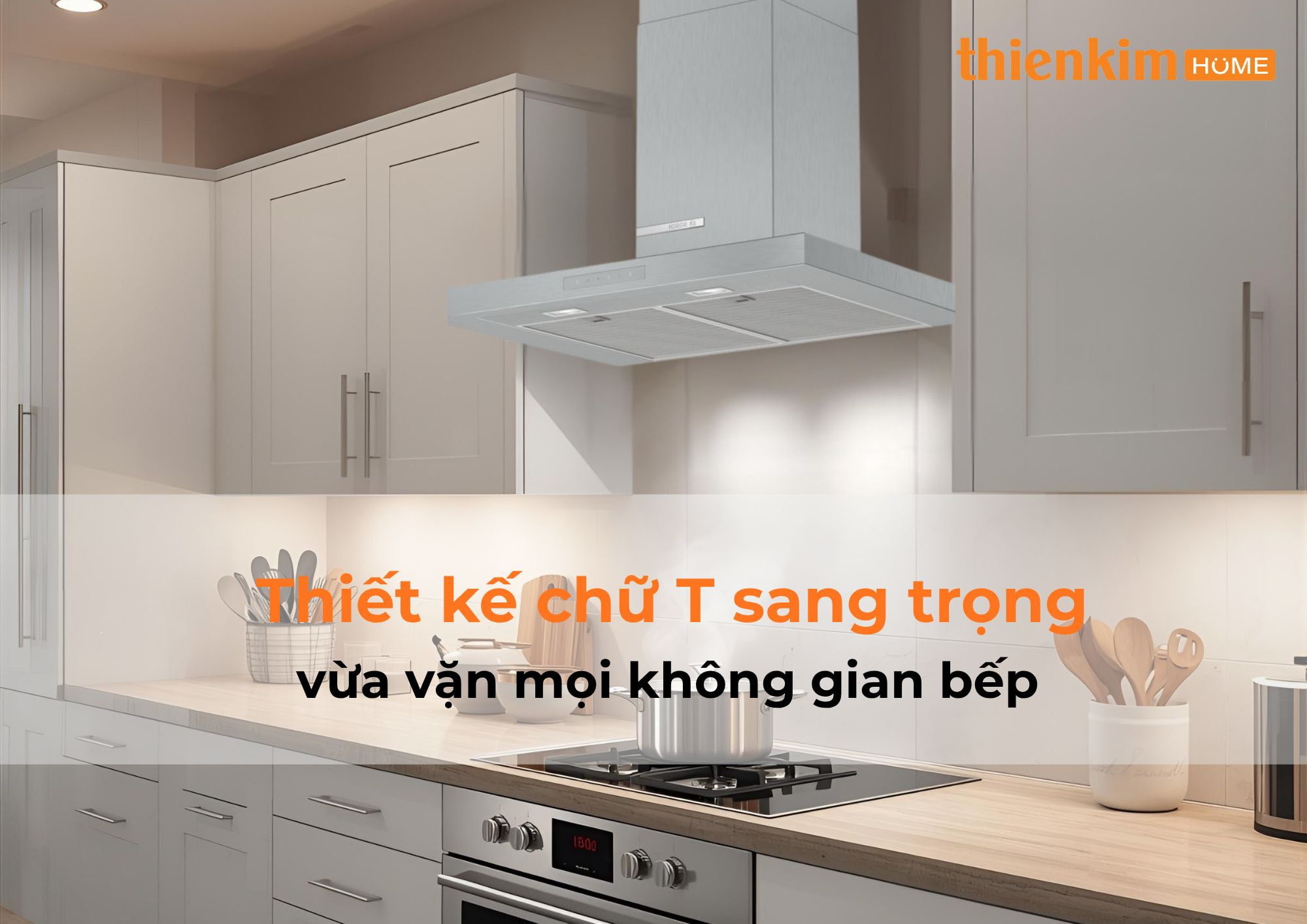 Máy hút mùi Bosch DWB77CM50 với thiết kế gắn tường chữ T sang trọng, phù hợp với không gian bếp hiện đại