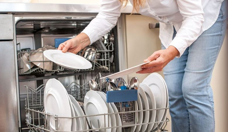 Vì sao nên sử dụng máy rửa chén tiết kiệm năng lượng?