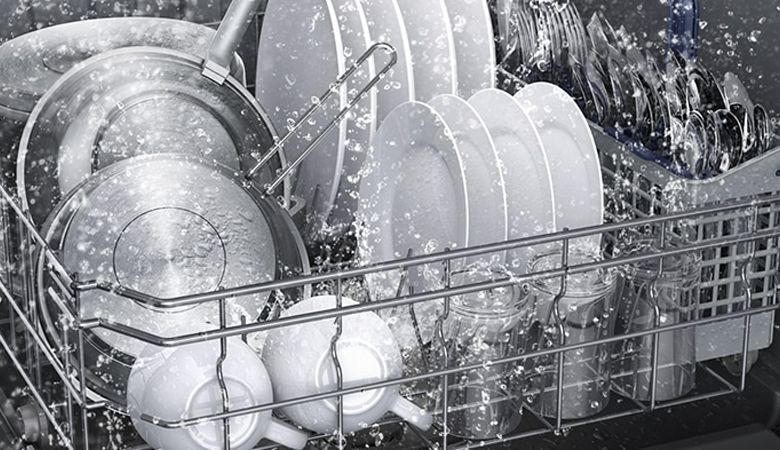 Công nghệ tiết kiệm năng lượng của máy rửa chén Malloca - Hệ thống phun nước tối ưu