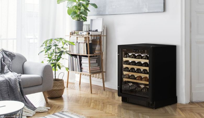 Hướng dẫn sử dụng tủ rượu Malloca - Bước 1: Đặt tủ rượu Malloca ở vị trí thích hợp