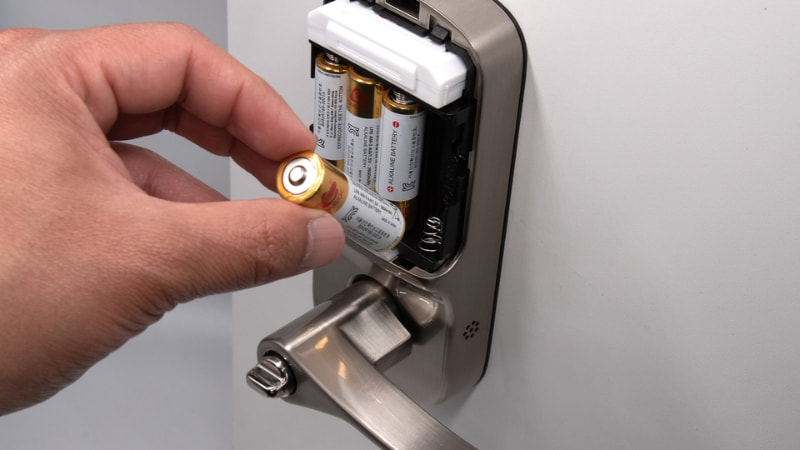 Các vấn đề thường gặp khi thay pin mới cho khóa vân tay