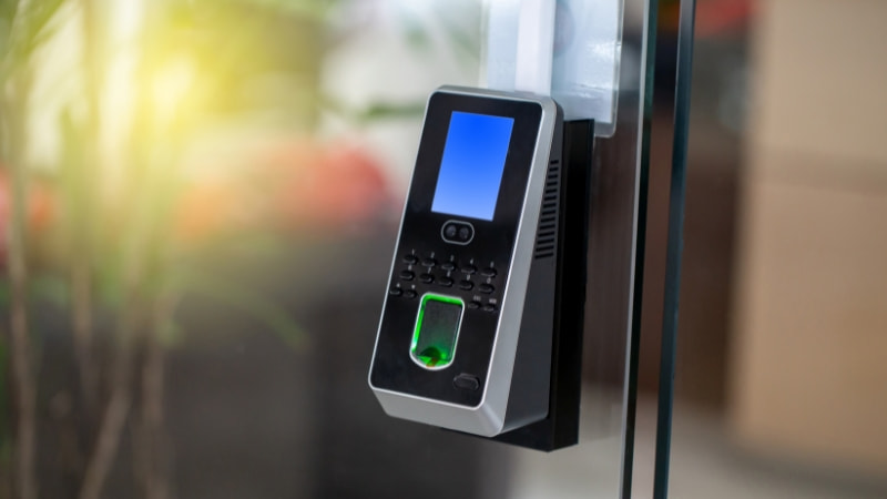 Hướng dẫn bảo dưỡng khóa vân tay luôn bền đẹp