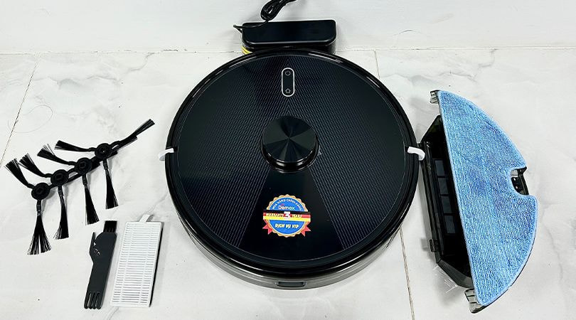 Hình ảnh thực tế của robot hút bụi lau nhà Demax S300