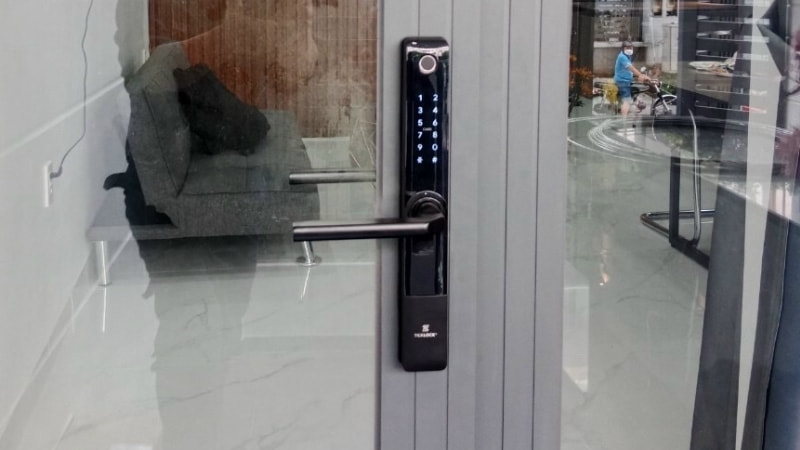 Ưu điểm khi lắp đặt khóa đơn điểm cho cửa nhôm Xingfa