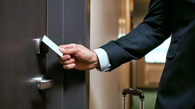 Ưu điểm vượt trội của khóa thẻ từ