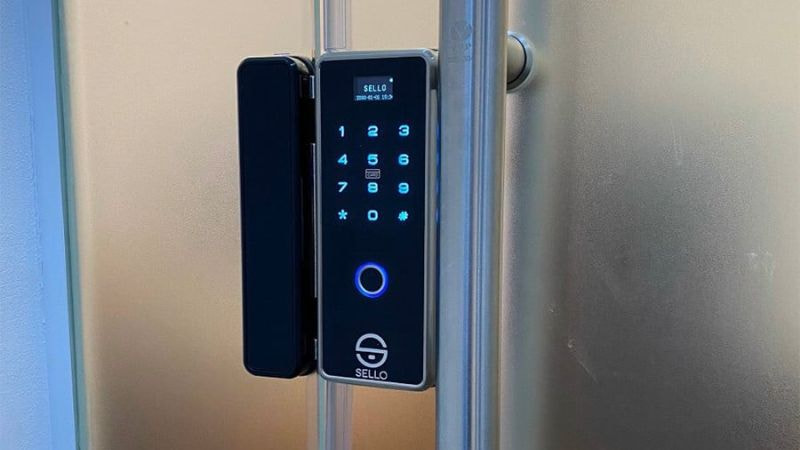 Khóa cửa kính cường lực - khóa điện tử