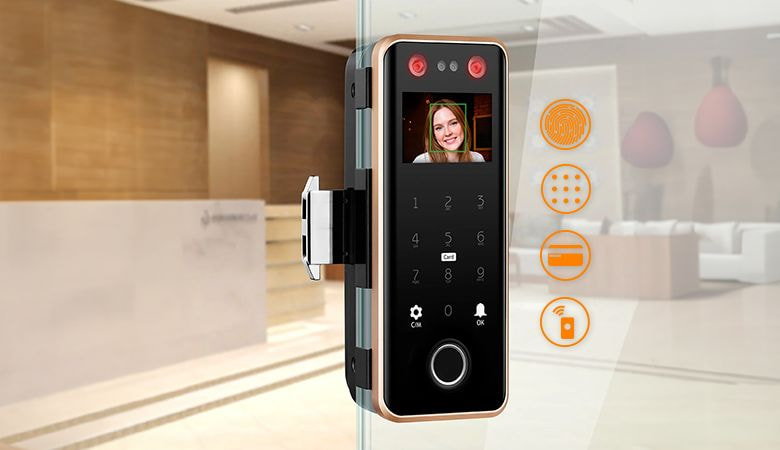 Khóa được tích hợp nhiều tính năng thông minh, hiện đại