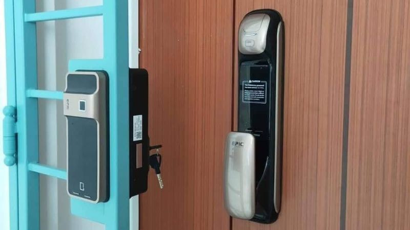 Khóa vân tay góp phần làm tăng độ sang trọng cho ngôi nhà