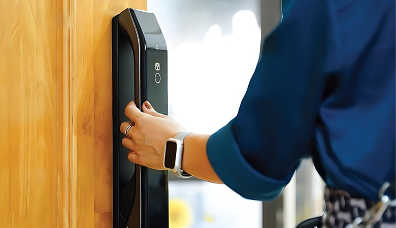 Một số chức năng quản lý người dùng của khóa vân tay tiêu biểu