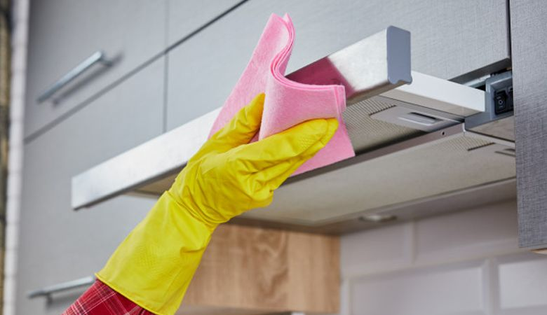 Hướng dẫn chi tiết cách vệ sinh máy hút mùi Malloca - Chuẩn bị