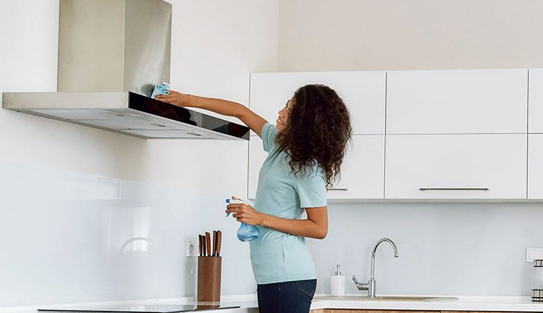 Hướng dẫn chi tiết cách vệ sinh máy hút mùi Malloca - Quy trình vệ sinh từng bộ phận - Thân máy