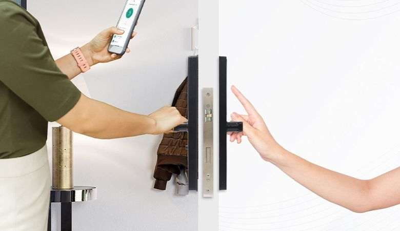 Các loại khóa cửa nhôm xingfa điện tử - Khóa điều khiển từ xa