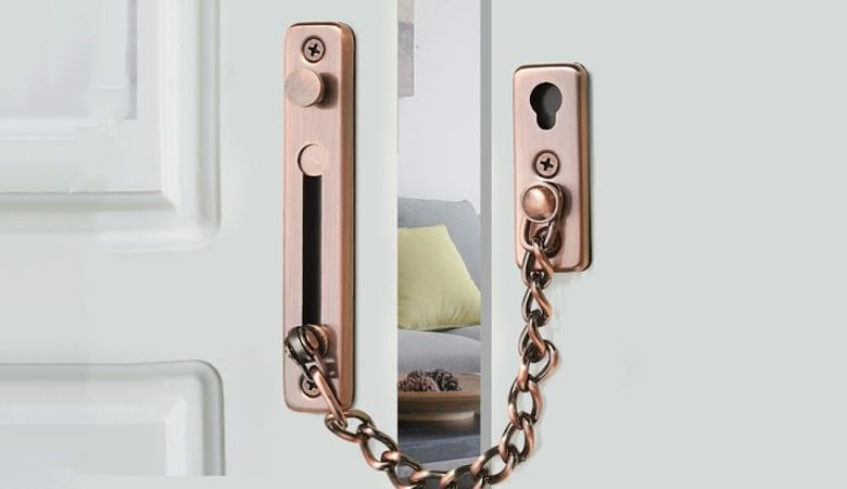 Một số loại khóa cửa phòng truyền thống phổ biến - Khóa chốt