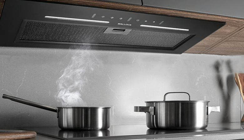 Cách lắp đặt máy hút mùi chi tiết - Bước 4: Kết nối điện và kiểm tra hoạt động