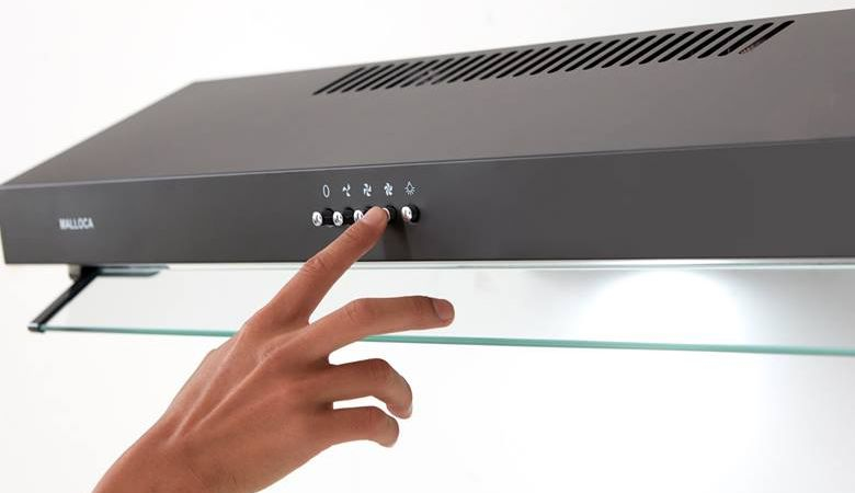 Máy hút mùi Malloca có tốt không? Vì sao? - Giao diện thân thiện người dùng