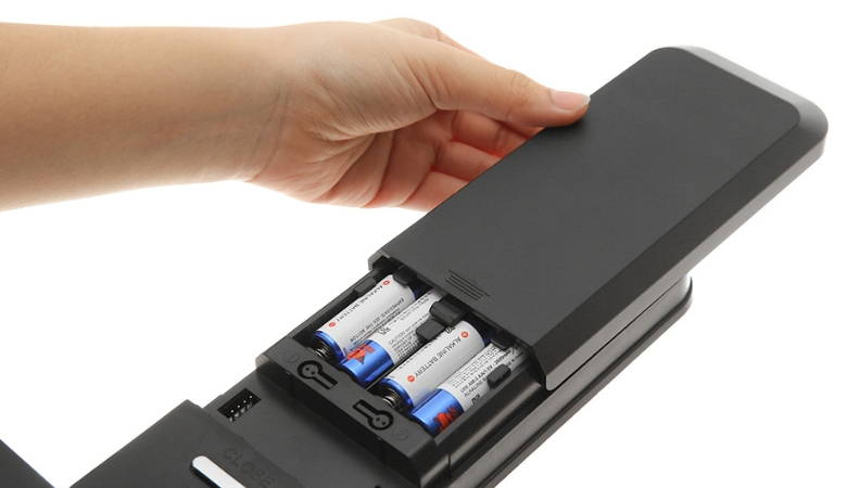 Nhược điểm của khóa từ - Cần nguồn điện hoặc pin để duy trì hoạt động