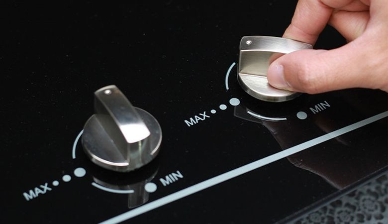 Nguyên nhân IC đánh lửa bếp gas Malloca bị hỏng và cách khắc phục