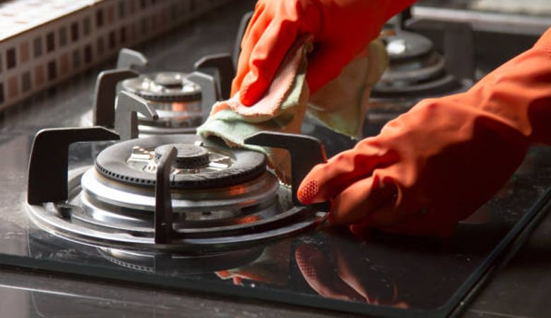 Làm thế nào để vệ sinh và bảo dưỡng bếp gas Malloca? - Vệ sinh bếp hàng ngày