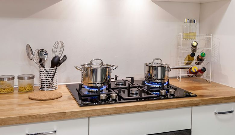 Lợi ích của bếp ga Malloca có mặt kính - Tạo điểm nhấn không gian sang trọng và hiện đại