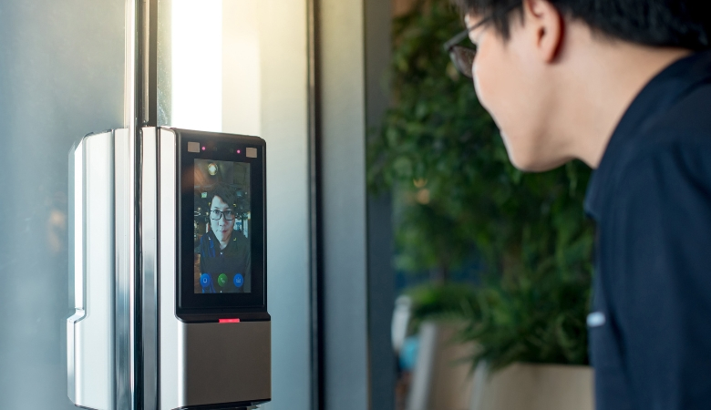 Ứng dụng của AI trong khóa từ thông minh - Nhận diện khuôn mặt/dấu vân tay