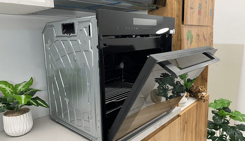 Các loại lò nướng Malloca có kích thước phù hợp với không gian nhỏ - Lò nướng kết hợp vi sóng