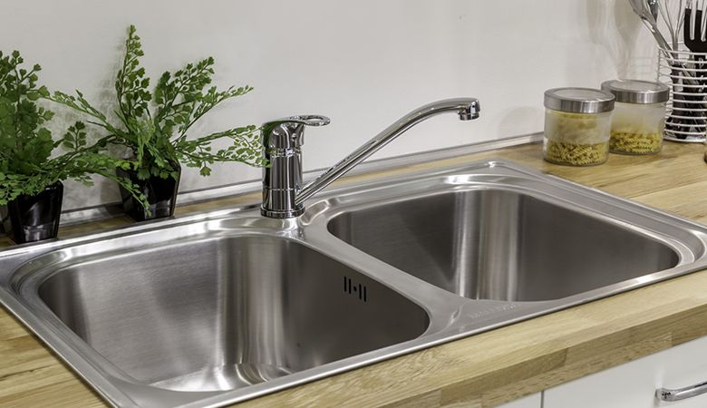 Đánh giá thiết kế sang trọng của vòi rửa chén Malloca - Các chi tiết thiết kế nổi bật