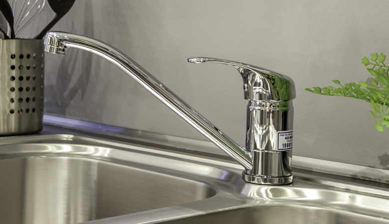 Vòi rửa chén Malloca có phù hợp với mọi loại chậu rửa không?