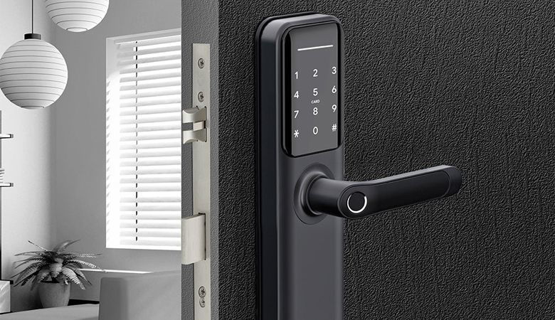 Ứng dụng của Internet of Things (IoT) vào khóa cửa điện tử - Mở khóa từ xa