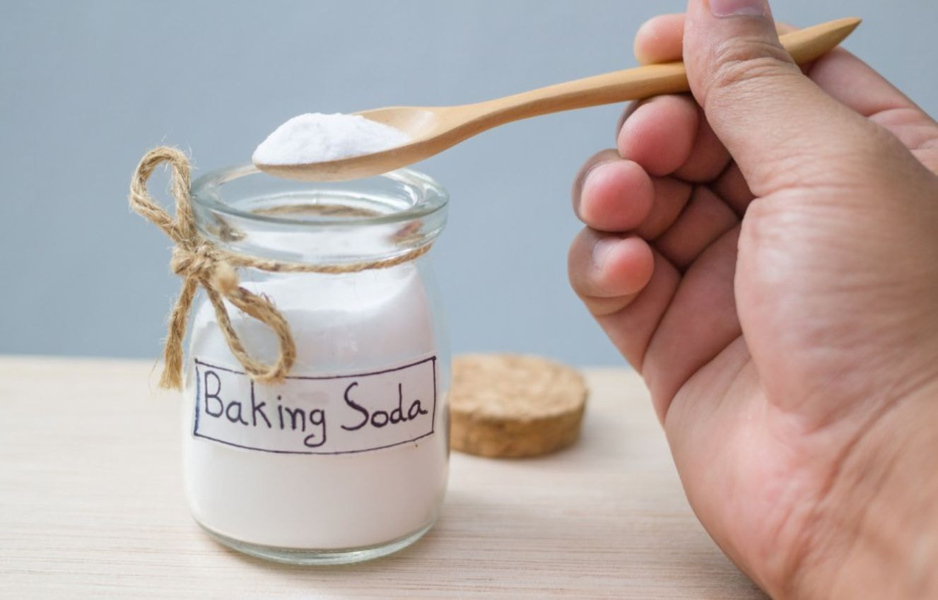 Dung dịch vệ sinh bếp từ - Baking soda