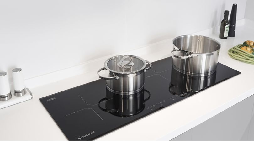 Bếp điện 4 lò: Tích hợp các chức năng nấu nướng trong một chiếc bếp