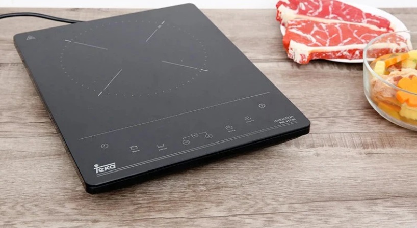 Bếp từ dùng xong có nên rút điện không