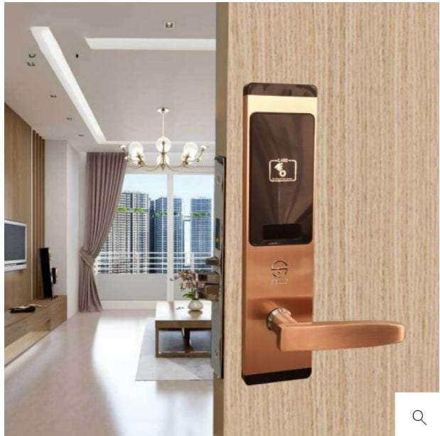 Bảo mật hoàn hảo: Cách Khóa Cửa Phòng Khách Sạn Hiệu Quả