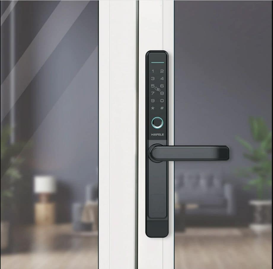 Khám phá cách sửa khóa cửa nhôm kính hiệu quả và an toàn